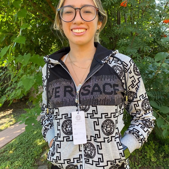 Nice track suit - Picture 6 of 9